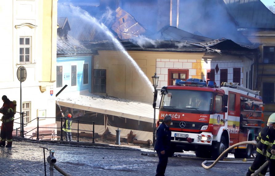 Tűz ütött ki Selmecbánya központjában