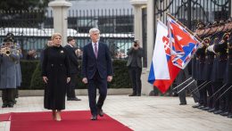 Zökkenőmentes elnöki vizit Pozsonyban