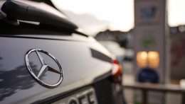 Akkumulátor-újrahasznosító üzem építésébe kezd a Mercedes-Benz