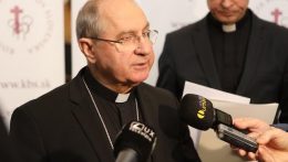 A Szlovák Püspöki Konferencia (KBS) plenáris ülésén a püspökök bírálták az iskolai szexuális neveléssel kapcsolatos tananyagokat