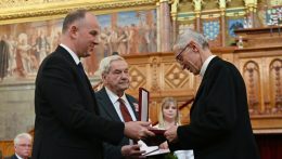 Esterházy-díjjal tüntették ki Majnek Antalt
