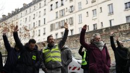 Országos méretű sztrájk Franciaországban