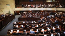 A jövő héten szavaz a felháborodást kiváltó igazságügyi reformról a Kneszet