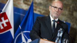 Káčer szerint a NATO Szlovákia védelmének garanciája