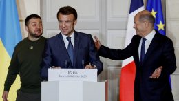 Telefonon beszélt egymással az ukrán és a francia elnök