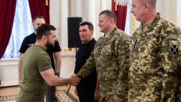 Összeveszett Zelenszkij az ukrán vezérkari főnökkel