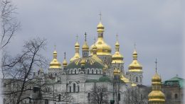 Orosz külügyi szóvivő: a történelmi egyház a rendszer túsza Ukrajnában