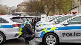 37 új autót osztott szét a belügyi tárca a rendőrök között