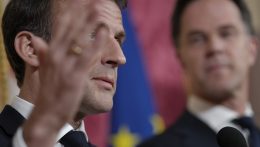 Macron: az USA szövetségesének lenni nem azt jelenti, hogy a vazallusává válunk