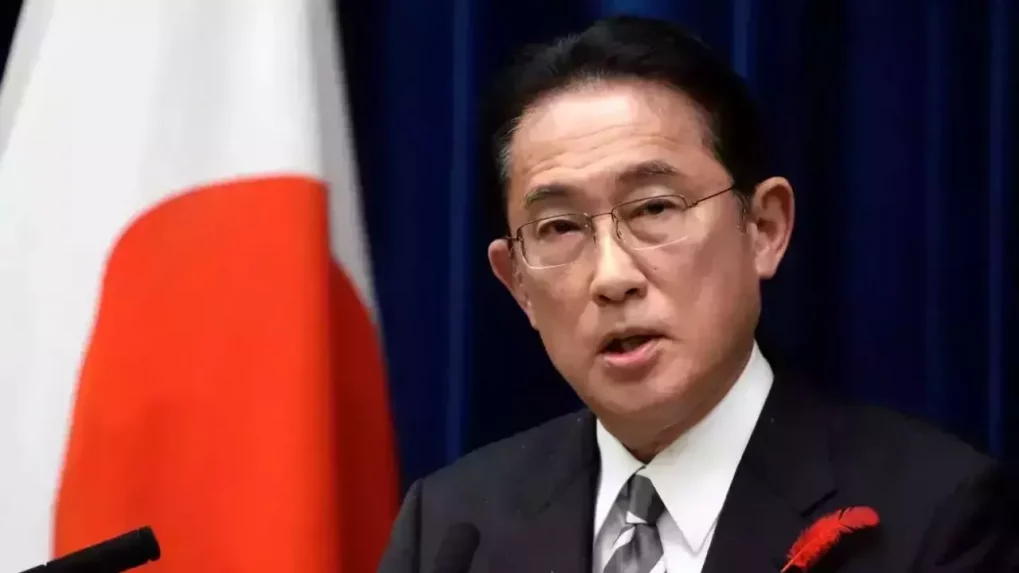 Füstbombát dobott a japán miniszterelnök látogatásakor egy férfi Wakayama kikötőjében