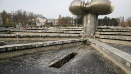 Pozsony: Nyáron kapcsolják be újra a Družba szökőkutat