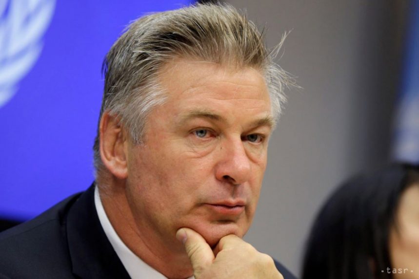 Ejtették a gondatlan emberölés vádját Alec Baldwin ellen