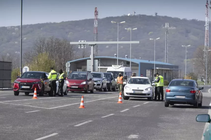 Ausztria 20 nappal meghosszabbítja a határellenőrzést a szlovák határon
