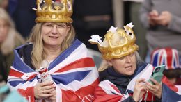 A britek jobban lelkesednek a hosszú hétvégéért, mint a koronázásért