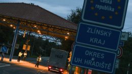 Ideiglenesen visszaállítják a határellenőrzést Szlovákiában