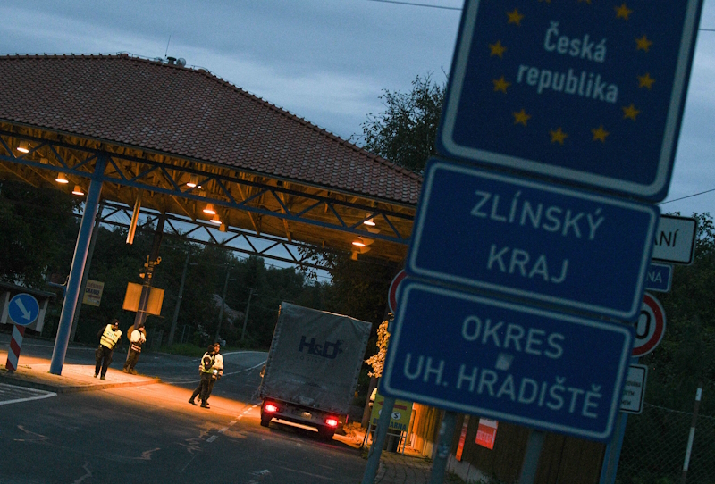 Megszűnnek az ellenőrzések a cseh-szlovák határon