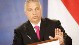 Orbán: A háborúnak nincsenek és nem is lesznek nyertesei