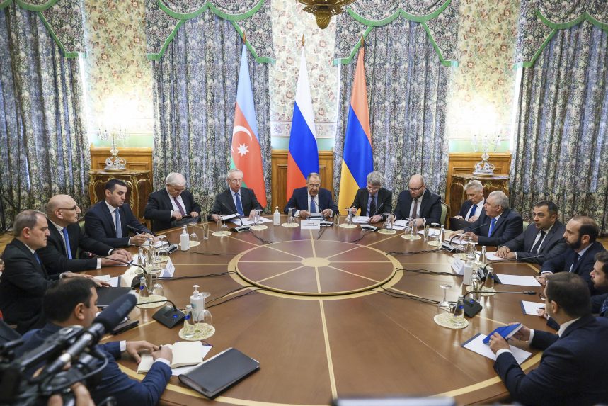 Örményország és Azerbajdzsán bejelentette a két ország közötti területi vita rendezését