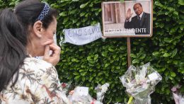 Szerdán temetik Silvio Berlusconit, gyásznapot hirdettek Olaszországban