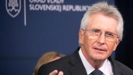 Távozik posztjáról Ivan Šimko belügyminiszter