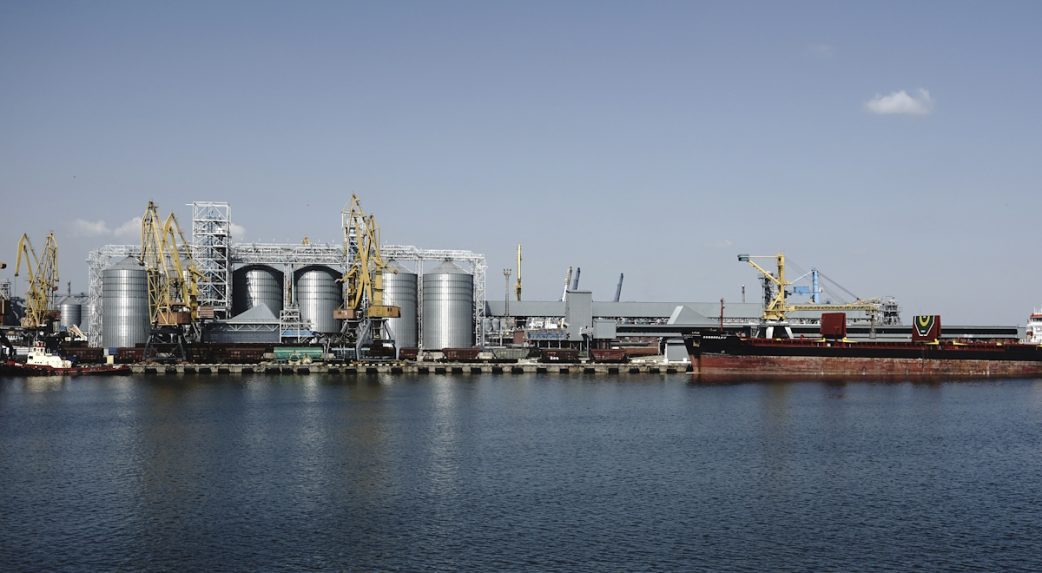 Orosz rakétatámadás érte Odessza régió kikötői infrastruktúráját