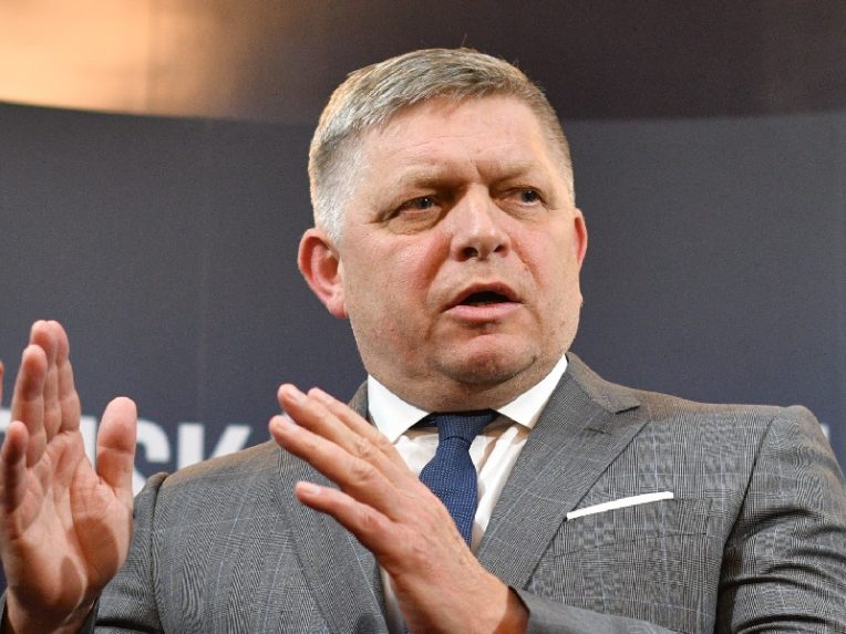 Fico nem támogatja az Ukrajnának nyújtandó a katonai segélyt