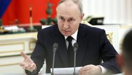 Újra indul az orosz elnökválasztáson Vlagyimir Putyin