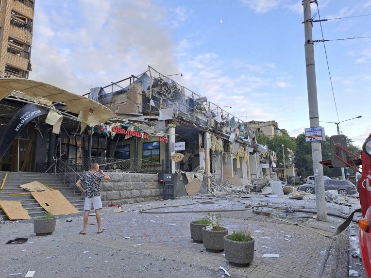 Ukrán polgári infrastruktúrát támadtak éjjel az oroszok