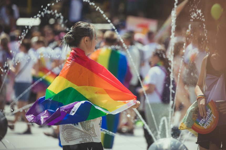 Nyugodt körülmények között zajlik Pozsonyban a szivárványos Pride