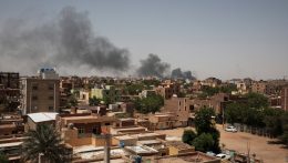Legkevesebb 87 holttestet találtak egy tömegsírban Szudánban