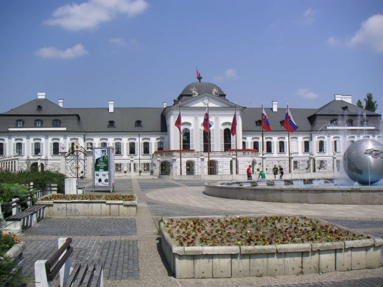 Nyílt napot tar az államfő a Grassalkovich-palotában