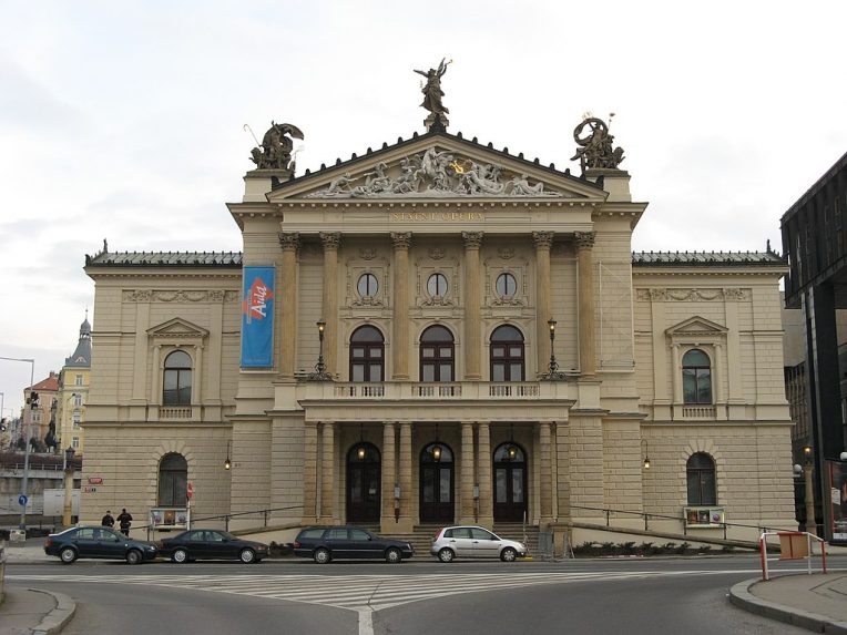 A Prágai Állami Operaházban vihar okozott károkat