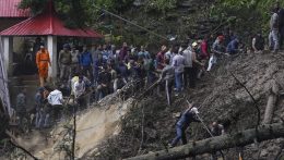 Emberéleteket követelő természeti katasztrófa a Himalája indiai részén