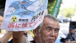 Az óceánba engedi a fukusimai atomerőmű hűtővizét Japán