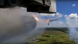Újabb légicsapást mért ukrán célpontokra az orosz hadsereg