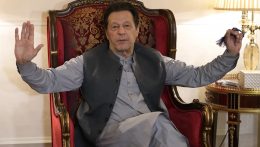 Három év börtönre ítélték Pakisztán volt miniszterelnökét, Imran Khant