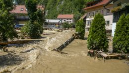 Szlovén miniszterelnök: Az áradások több milliárd eurós kárt okoztak
