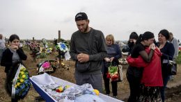 Ukrájnában a háború óta több mint 9 400 lakos vesztette életét