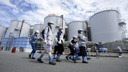 Japán szerint biztonságos keretek között engedik a fukusimai atomerőmű hűtővizét az óceánba