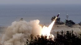 Nagy hatótávolságú taktikai rakétarendszereket kaphat Ukrajna az Egyesült Államoktól