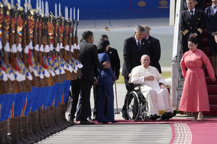 Mongóliába utazott a pápa