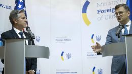 Az amerikai külügyminiszter új segélycsomagot jelentett be Ukrajnának