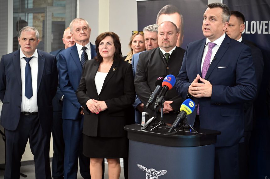 Az SNS még nem döntötte el, hogy részt vesz -e a Čaputová és Pellegrini által összehívott kerekasztal-beszélgetésen