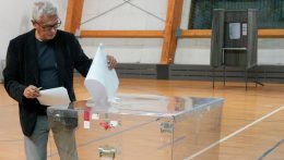 A lengyelországi választások után lassan halad a szavazatok összeszámlálása