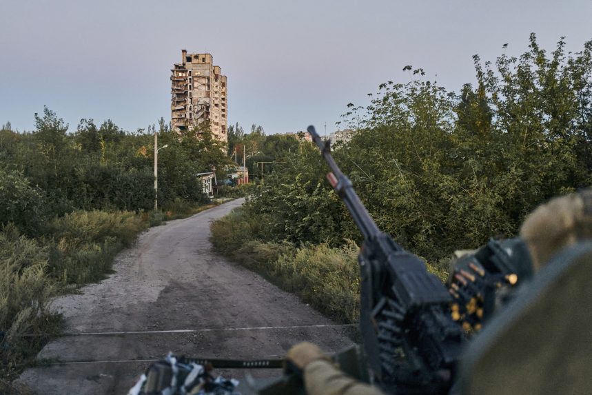 Avgyijivkát támadják az orosz erők