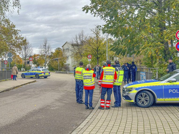 Egy fiatalkorú végzett diáktársával Németországban