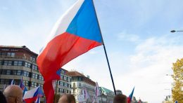 A cseh hatóságok zároltak többtucatnyi orosz tulajdonú ingatlant