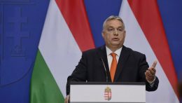 Orbán Viktor marad a Fidesz élén