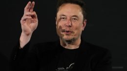 Elon Muskkal találkozik Jichák Hercog