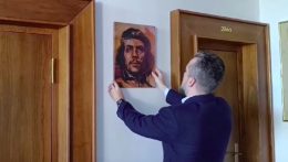 A Che Guevara portré miatt nyomoz a NAKA Ľuboš Blaha ellen